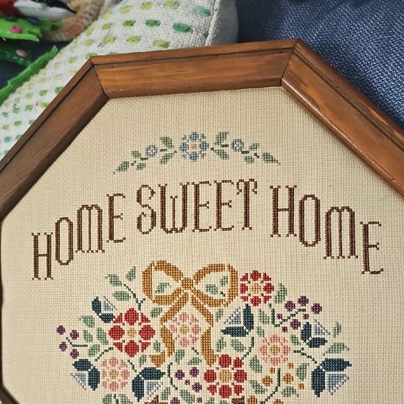 VINTAGE Home Sweet Home Floral Cross-Stitch Decor 80s Embroider Handmade Frame - Picture 9 of 10